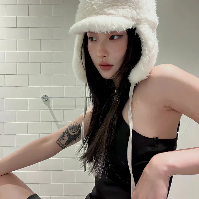 敦君与女朋友
